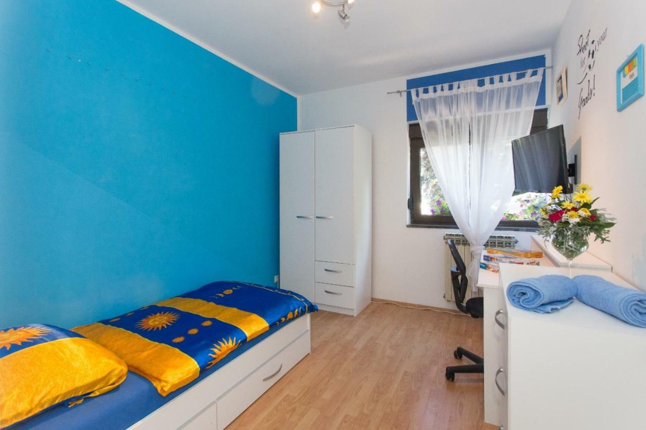Apartmani Luis Kastela Exterior photo